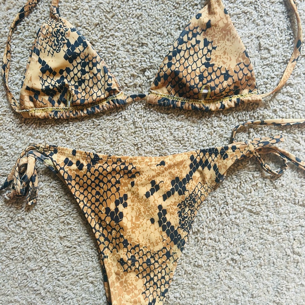Snake Print Bikini Set - Picture 2 of 2